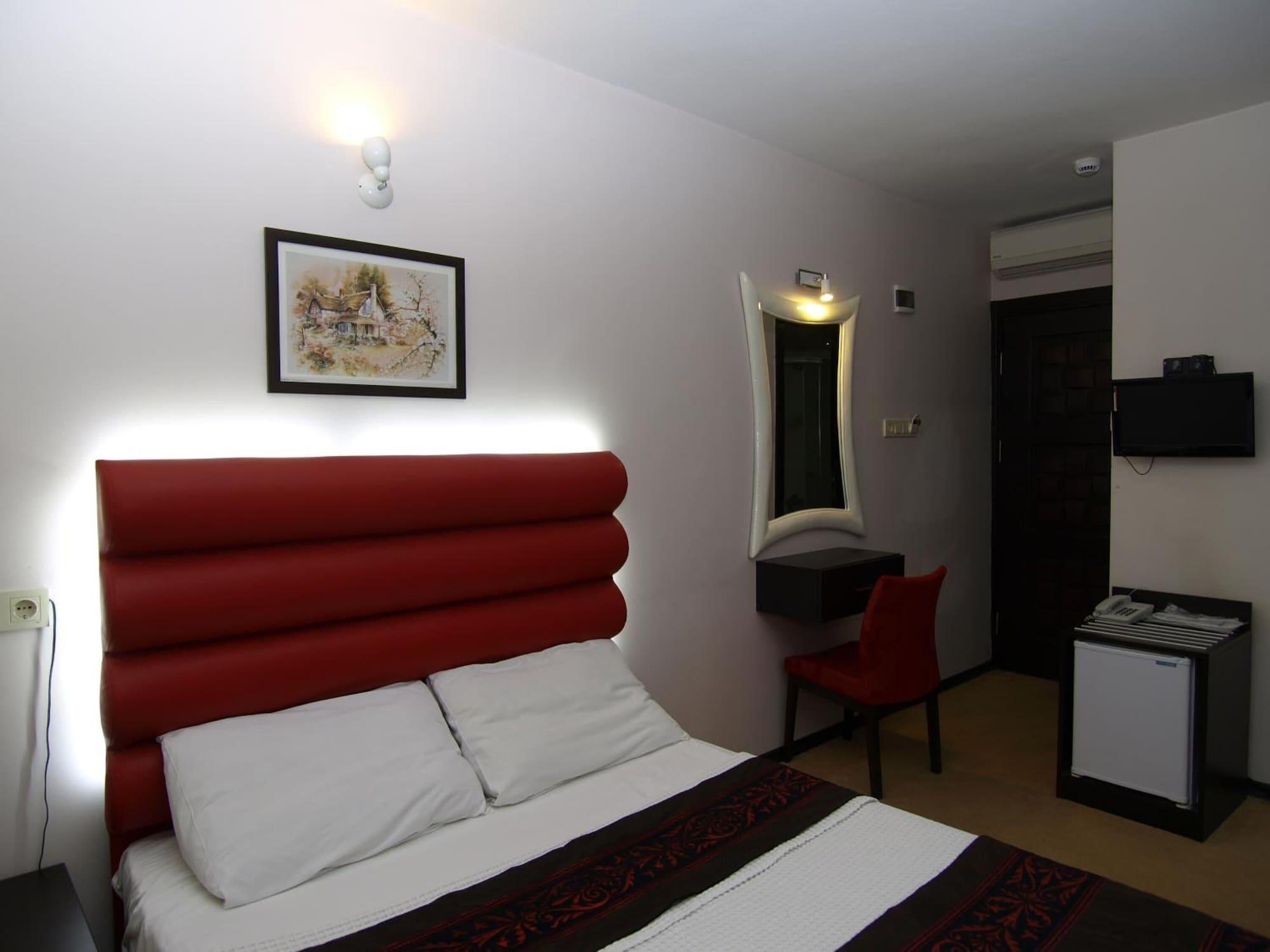 Hotel Timya Istanbul Exterior photo